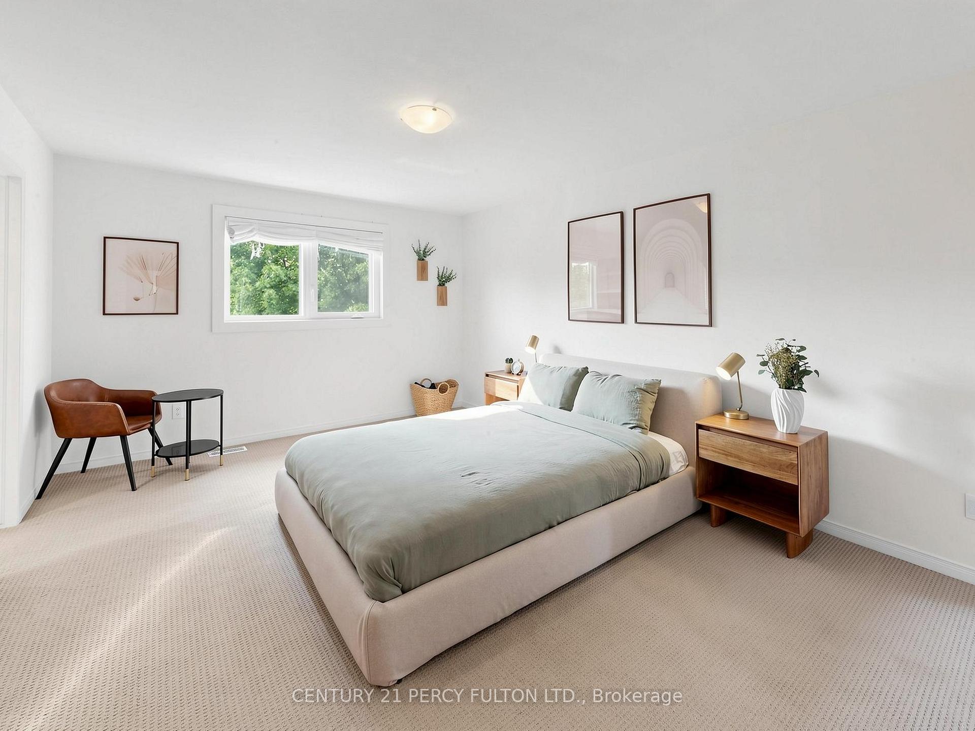 Photo 19 of 229 Dicenzo Drive, Hamilton, Ryckmans — HOMEH