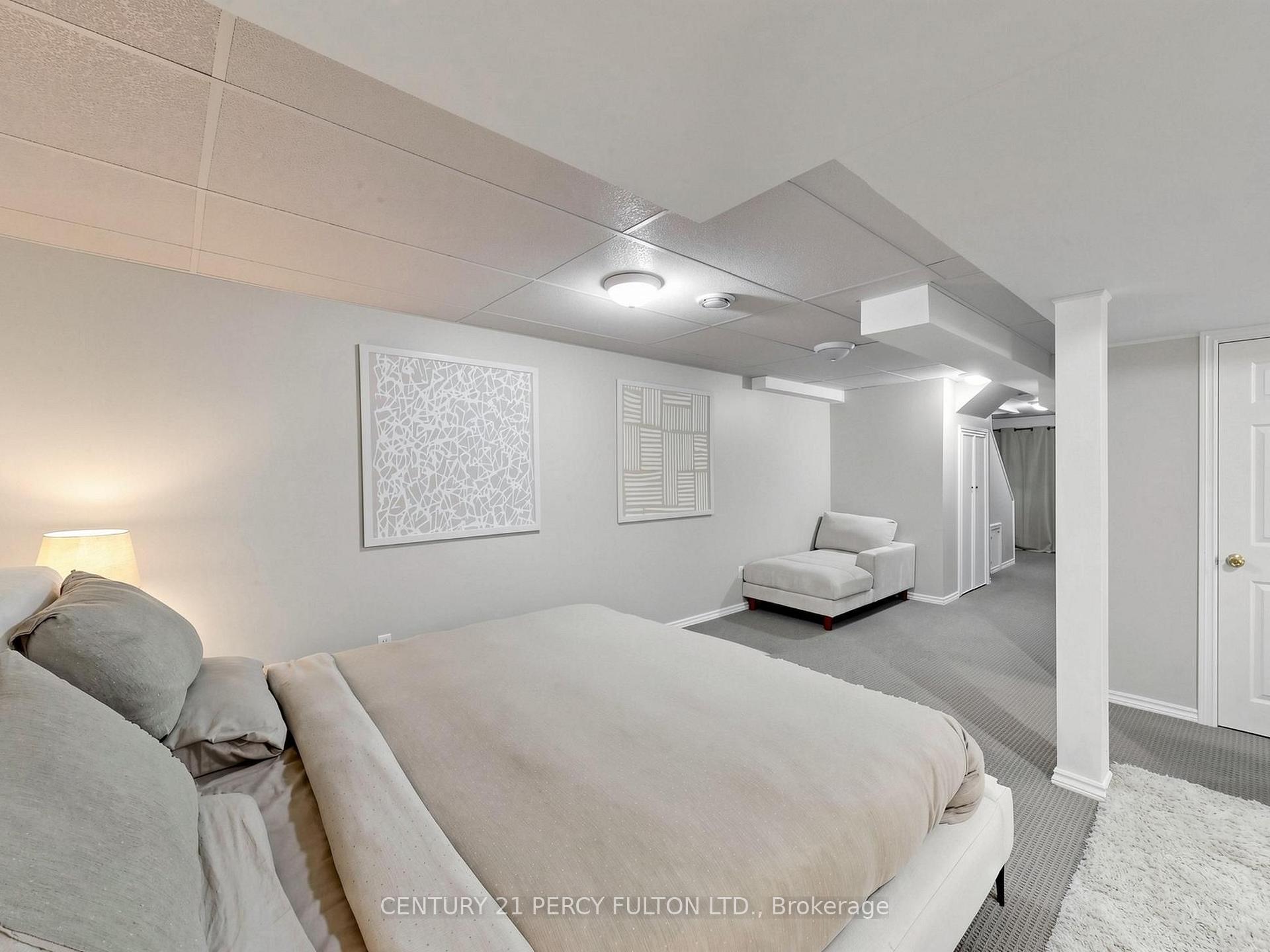 Photo 35 of 229 Dicenzo Drive, Hamilton, Ryckmans — HOMEH