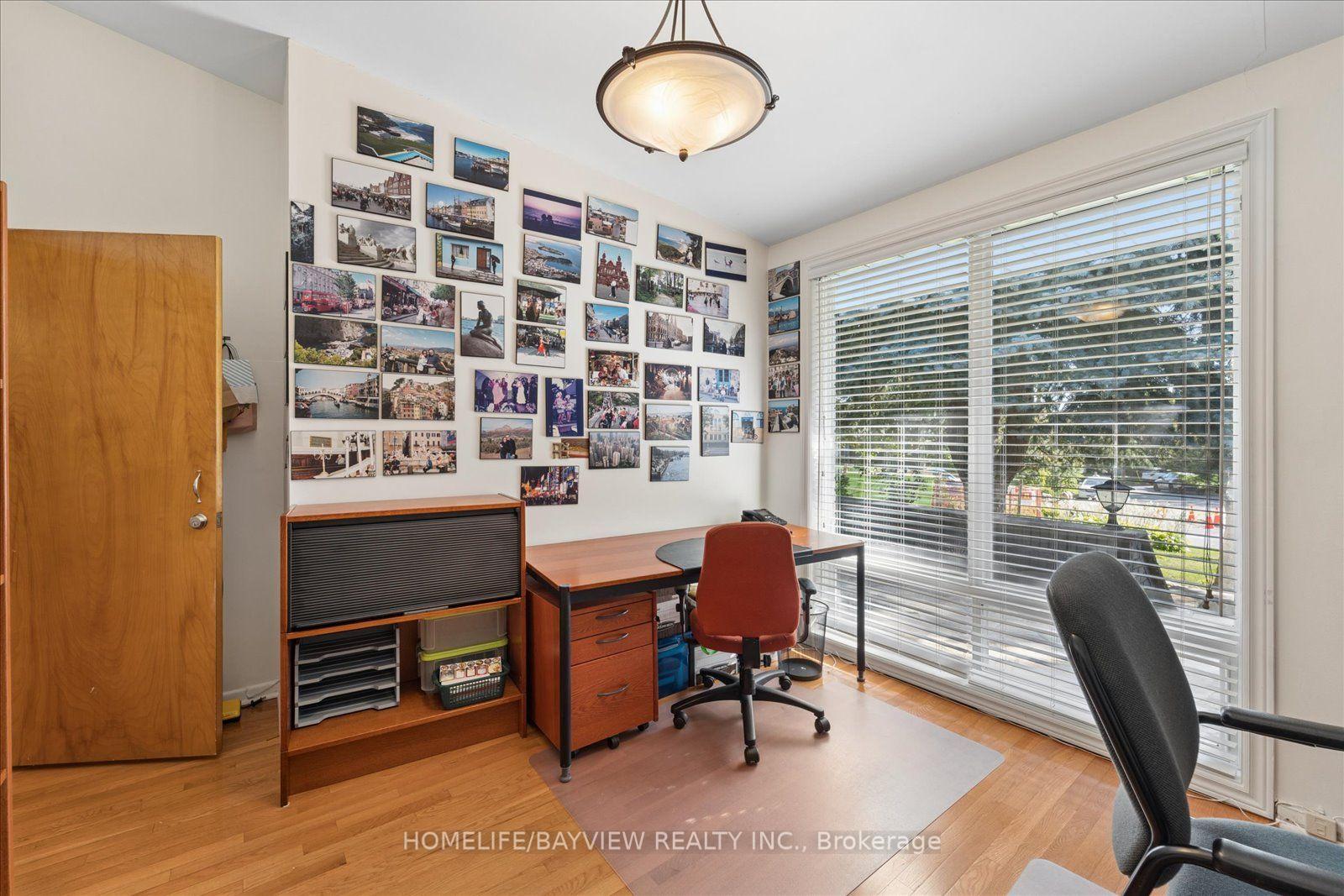Photo 19 of 24 Ravenscroft Circle, North York, Bayview Village — HOMEH
