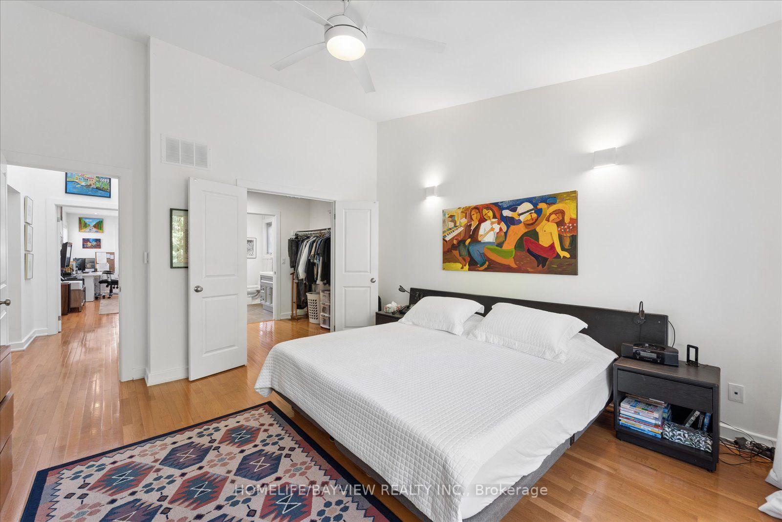 Photo 23 of 24 Ravenscroft Circle, North York, Bayview Village — HOMEH