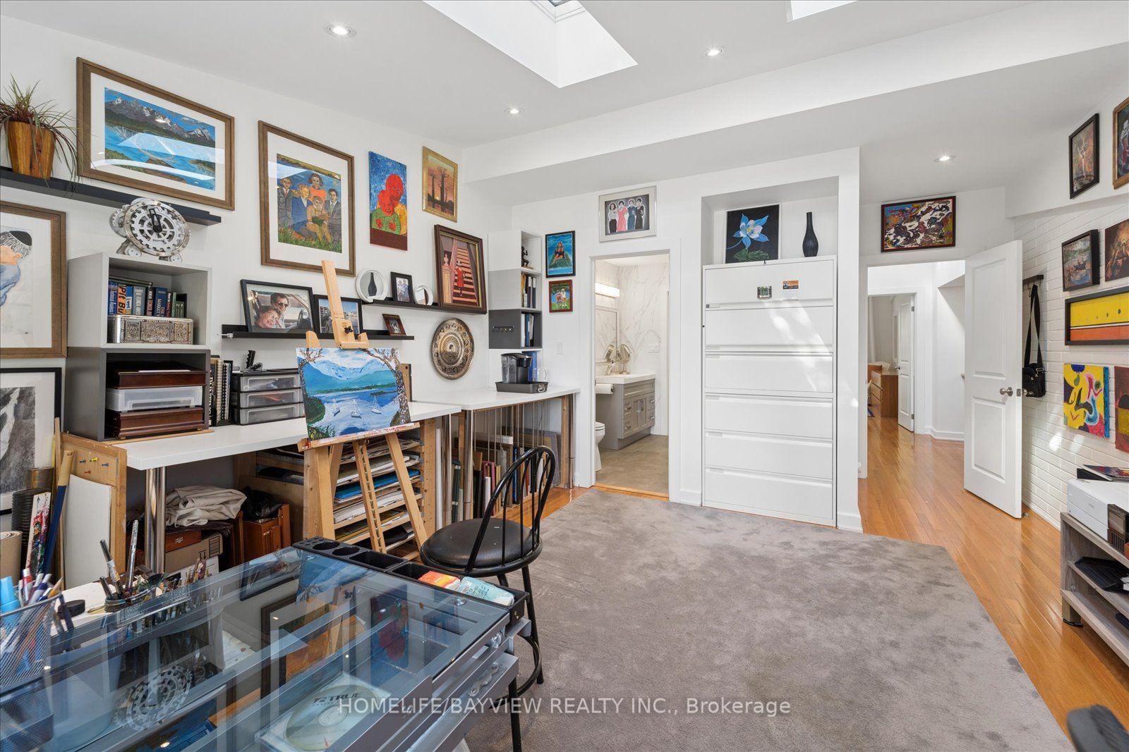 Photo 27 of 24 Ravenscroft Circle, North York, Bayview Village — HOMEH