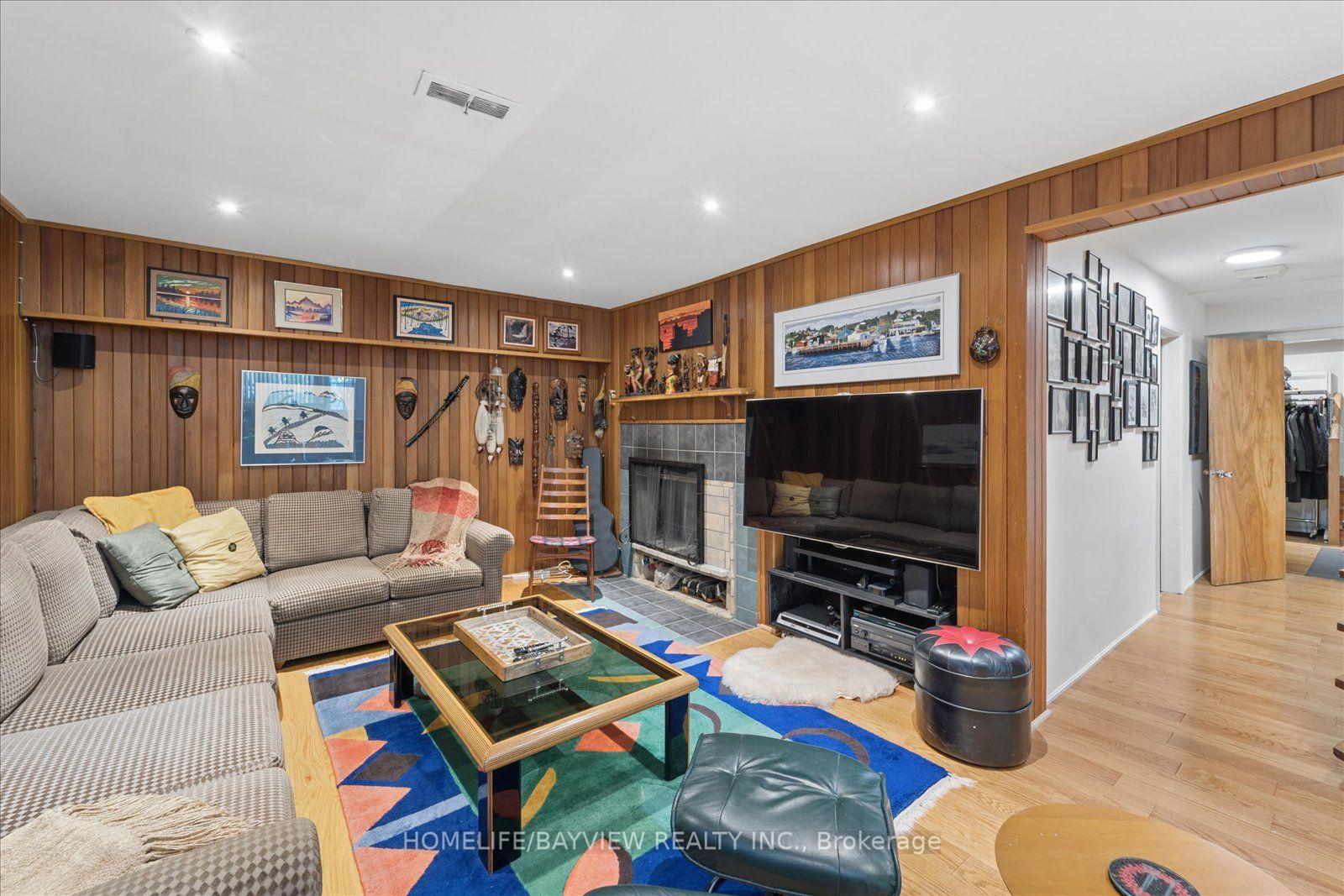 Photo 28 of 24 Ravenscroft Circle, North York, Bayview Village — HOMEH