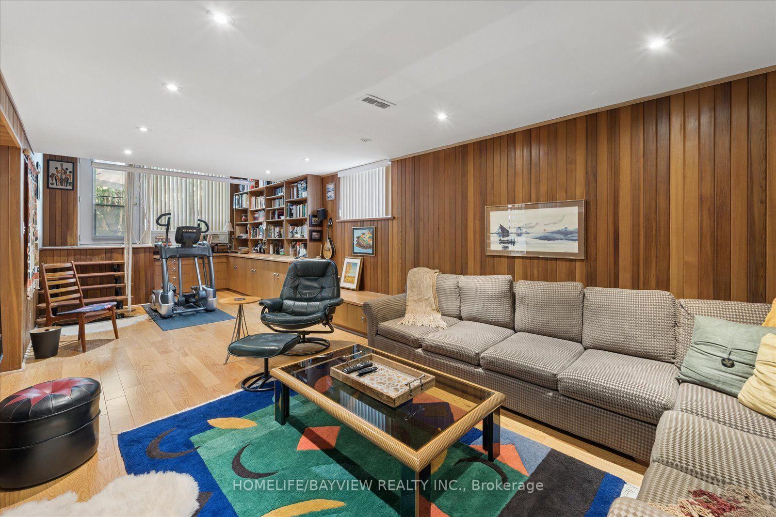 Photo 29 of 24 Ravenscroft Circle, North York, Bayview Village — HOMEH