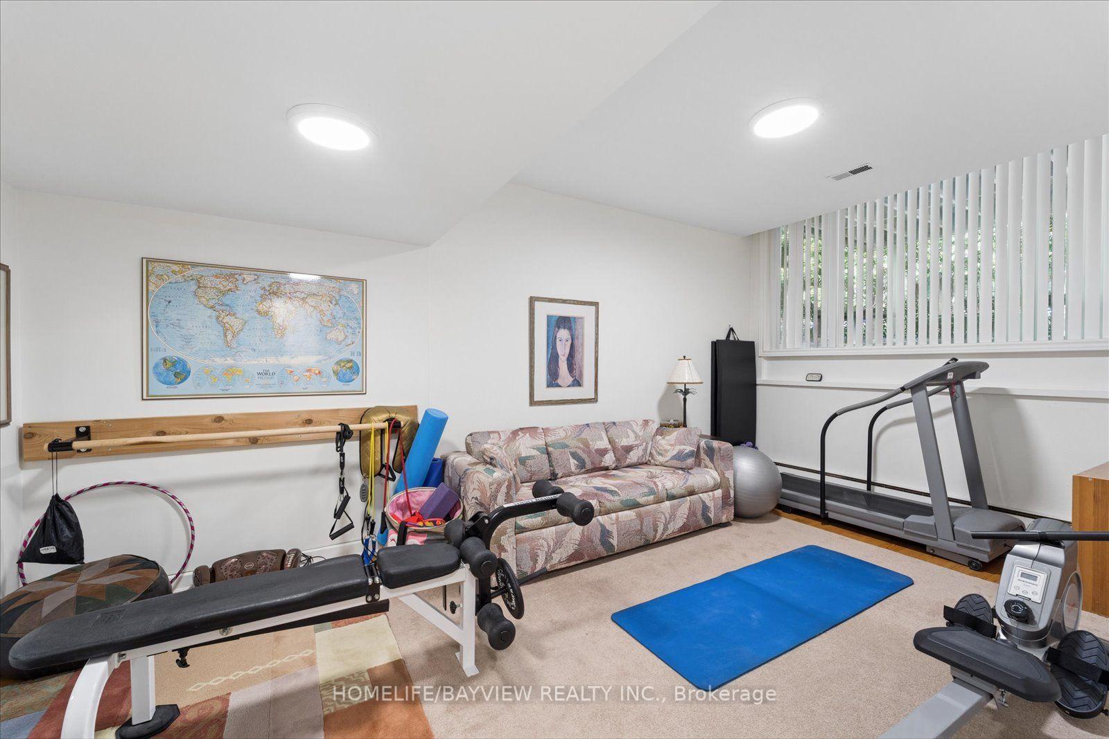 Photo 31 of 24 Ravenscroft Circle, North York, Bayview Village — HOMEH