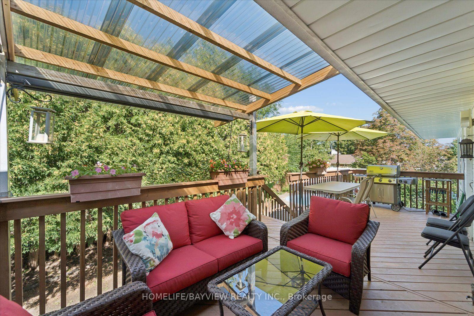 Photo 35 of 24 Ravenscroft Circle, North York, Bayview Village — HOMEH