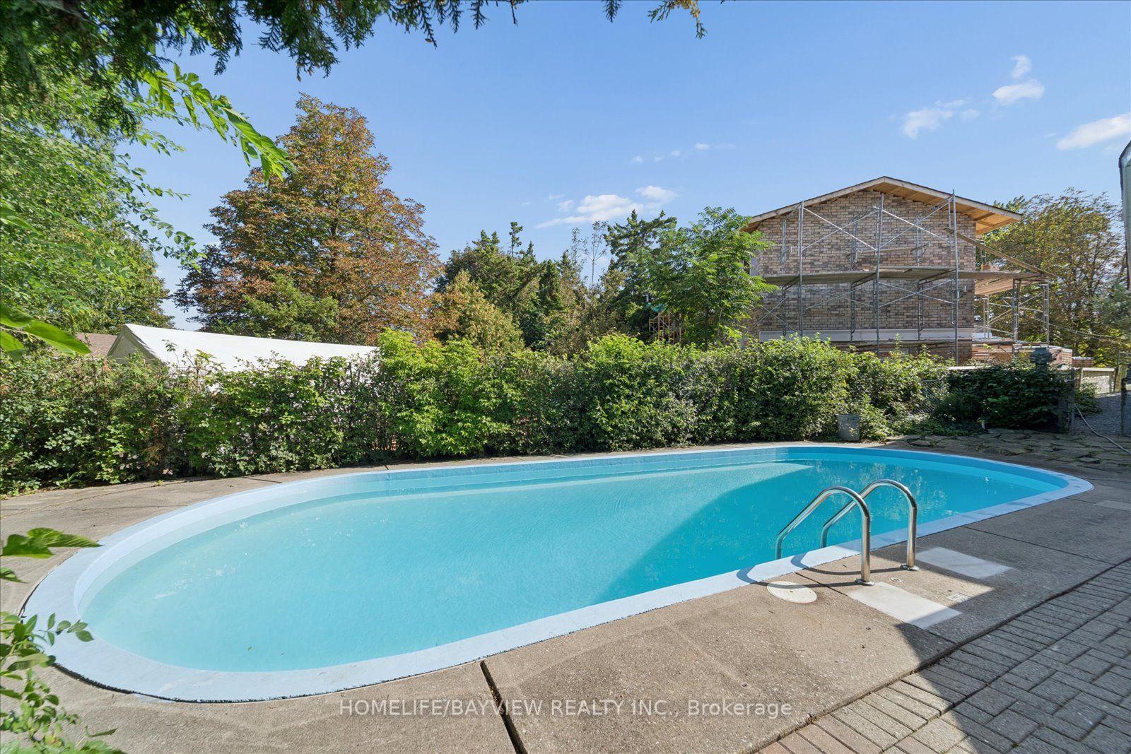 Photo 46 of 24 Ravenscroft Circle, North York, Bayview Village — HOMEH