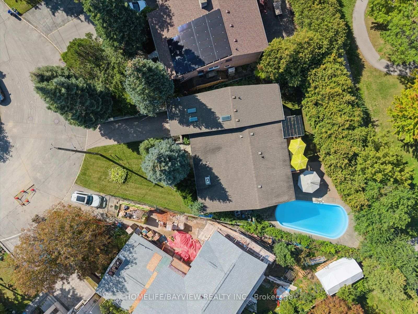 Photo 48 of 24 Ravenscroft Circle, North York, Bayview Village — HOMEH