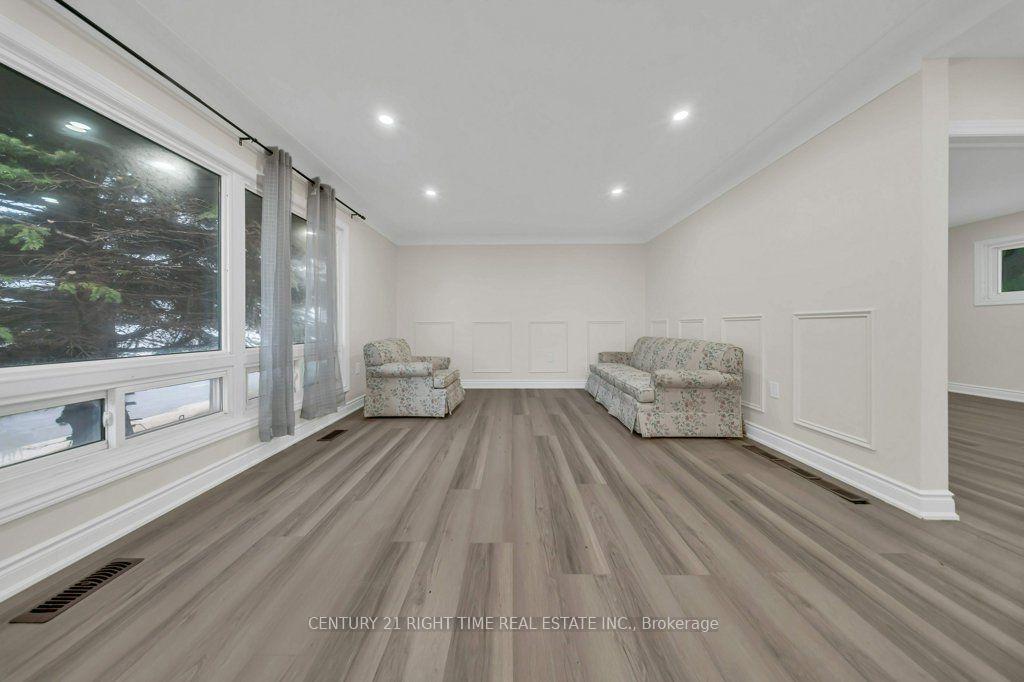 Photo 6 of 441 West 5th Street, Hamilton, Bonnington — HOMEH