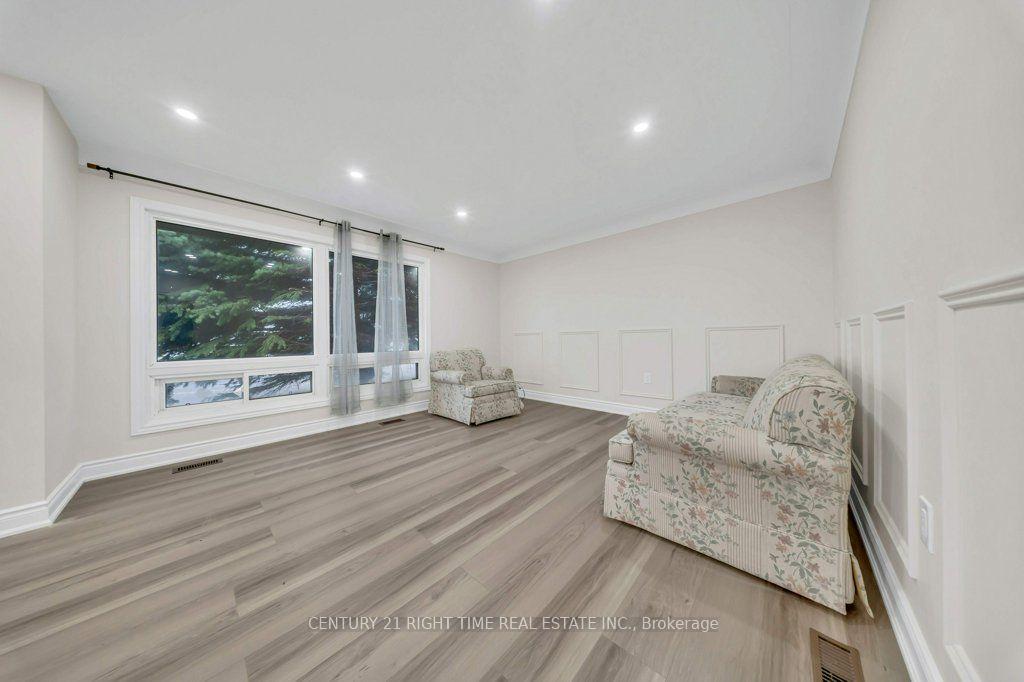 Photo 8 of 441 West 5th Street, Hamilton, Bonnington — HOMEH