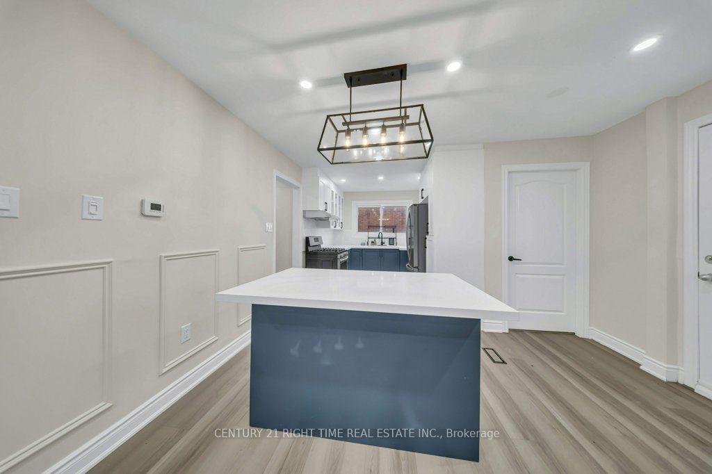 Photo 9 of 441 West 5th Street, Hamilton, Bonnington — HOMEH