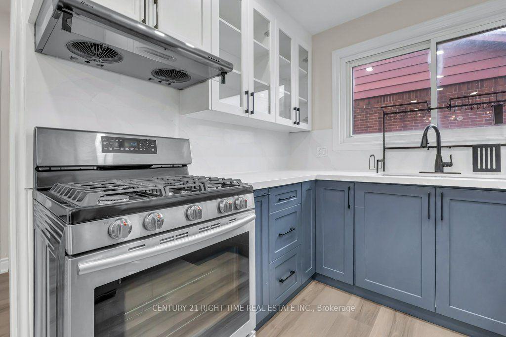 Photo 11 of 441 West 5th Street, Hamilton, Bonnington — HOMEH