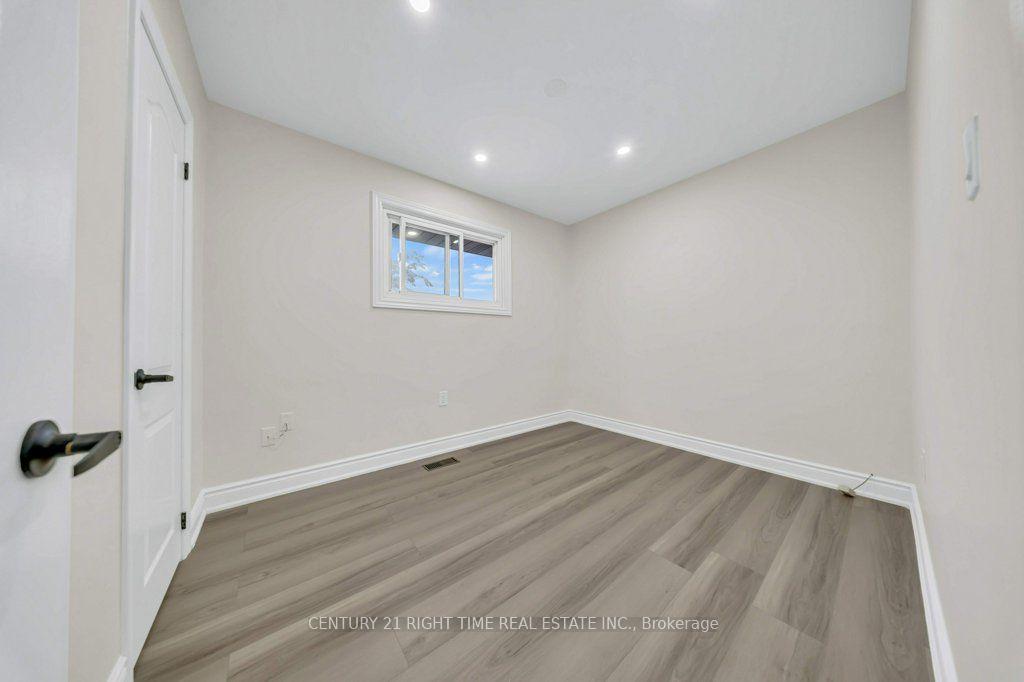 Photo 14 of 441 West 5th Street, Hamilton, Bonnington — HOMEH