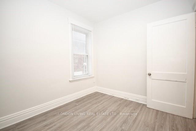 Photo 10 of 429 Burbrook Place, London, East G — HOMEH
