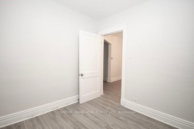 Photo 11 of 429 Burbrook Place, London, East G — HOMEH