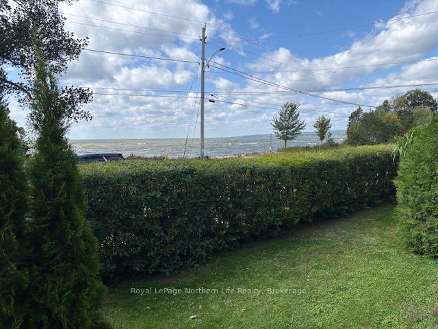 Photo 3 of 808 Queen Street, North Bay, Ferris — HOMEH