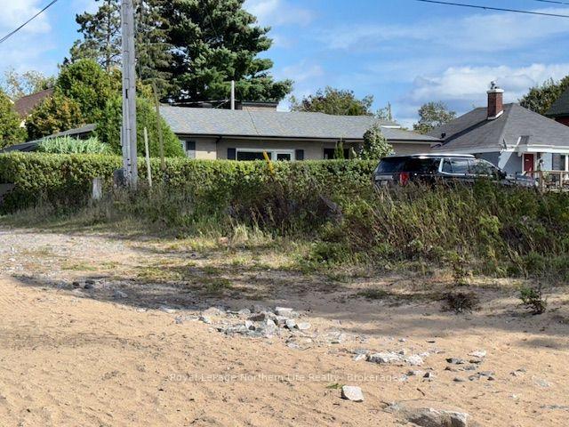 Photo 4 of 808 Queen Street, North Bay, Ferris — HOMEH