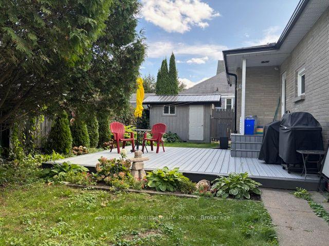 Photo 8 of 808 Queen Street, North Bay, Ferris — HOMEH