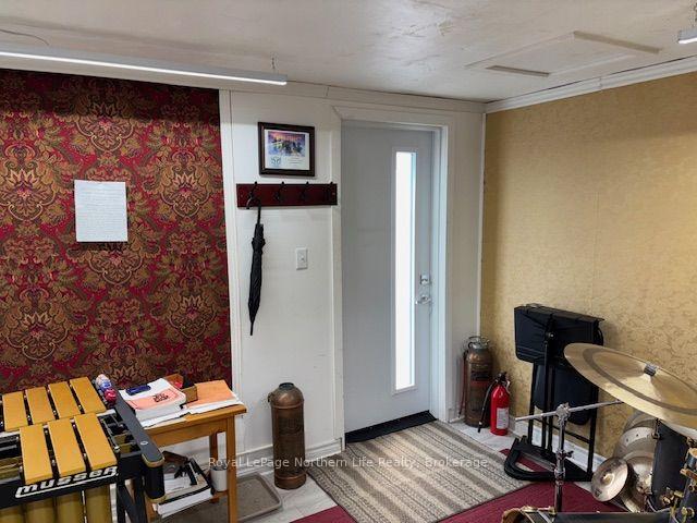 Photo 41 of 808 Queen Street, North Bay, Ferris — HOMEH