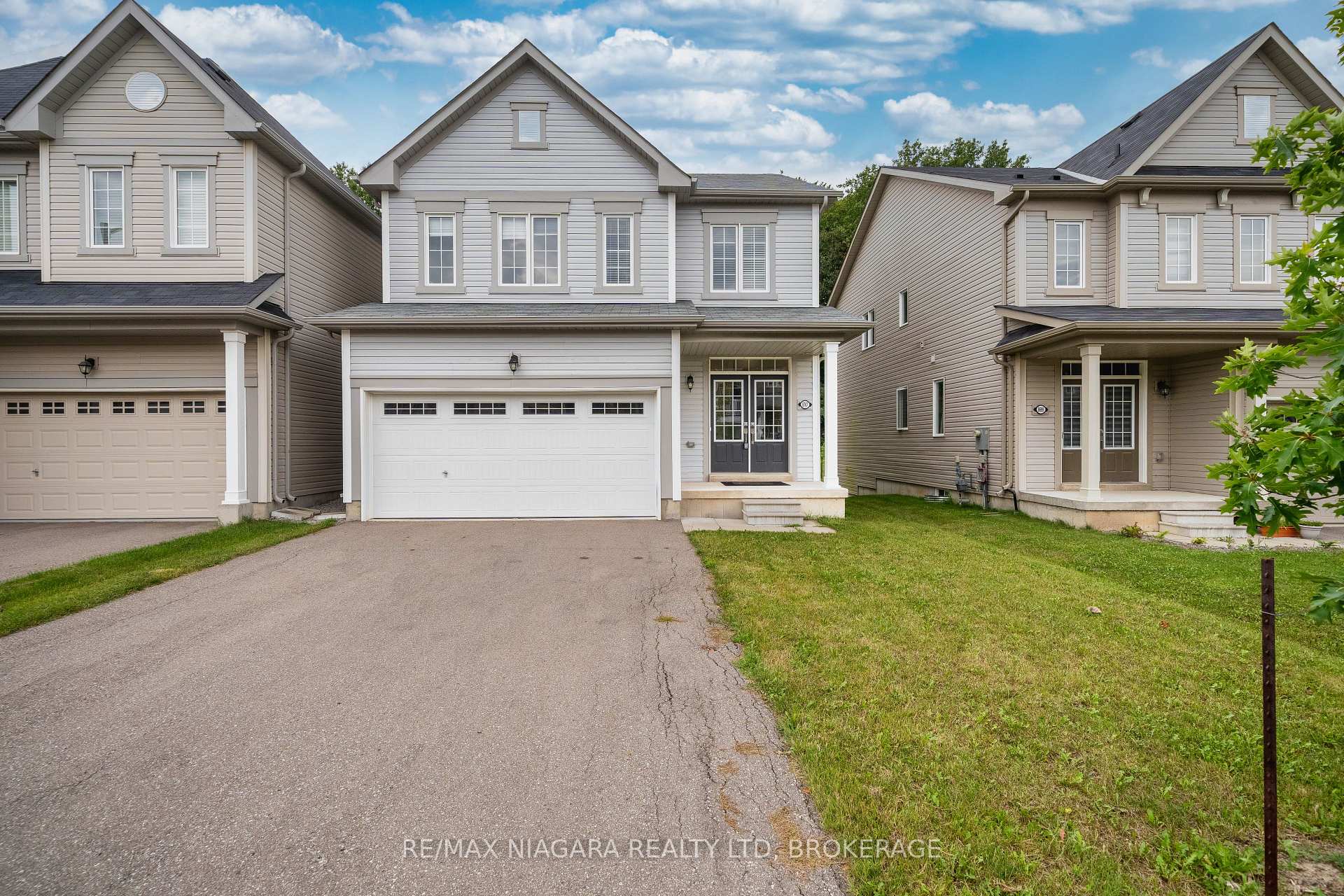 Photo 1 of 8707 Chickory Trail, Niagara Falls, Brown — HOMEH