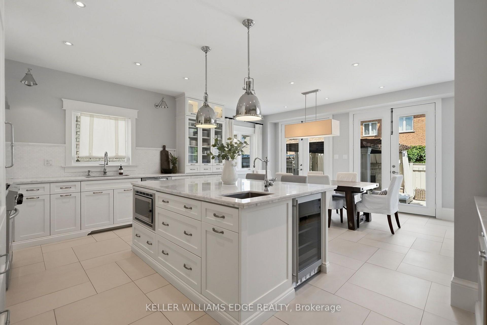 Photo 13 of 3202 Saltaire Crescent, Oakville, Bronte Creek — HOMEH