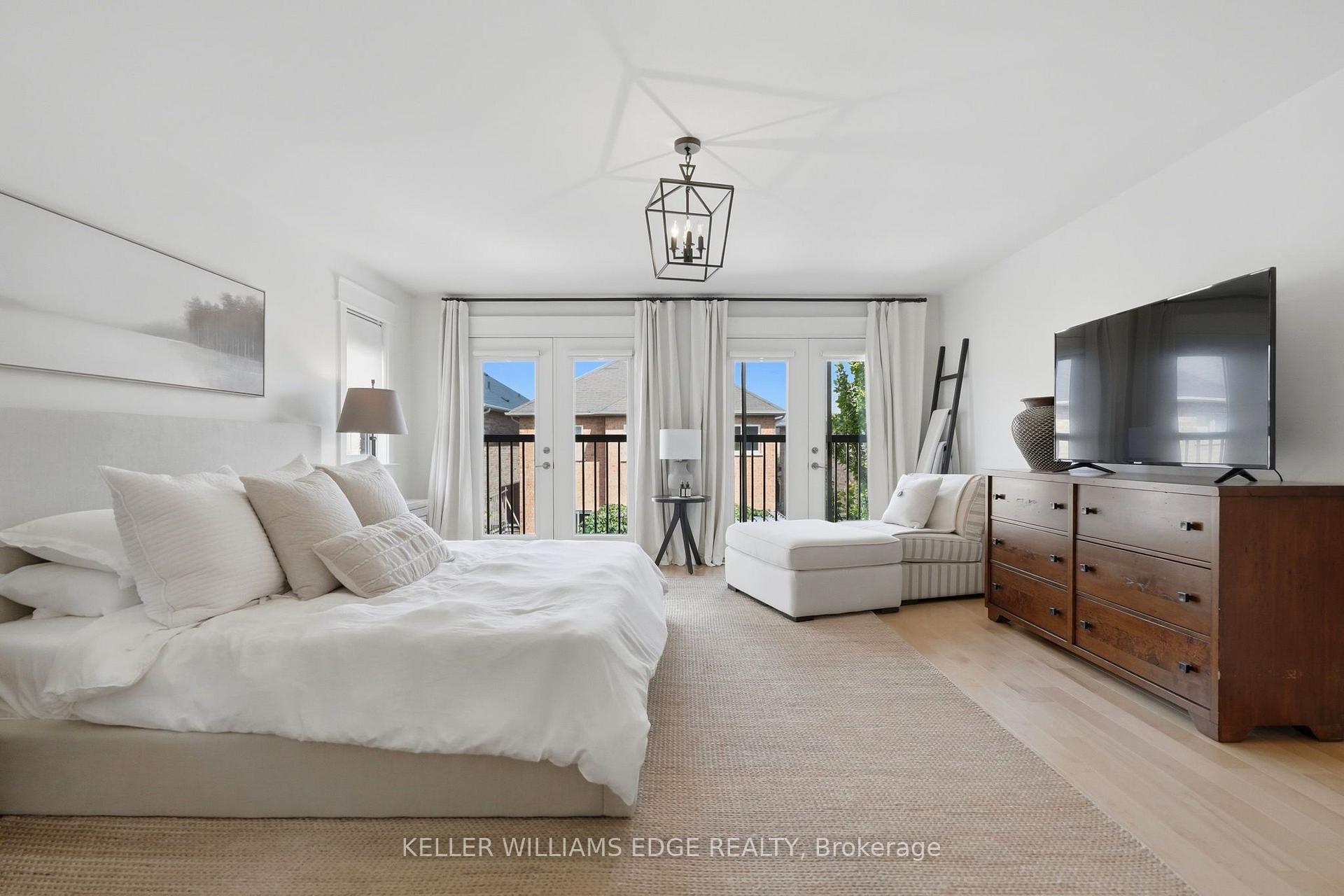 Photo 19 of 3202 Saltaire Crescent, Oakville, Bronte Creek — HOMEH