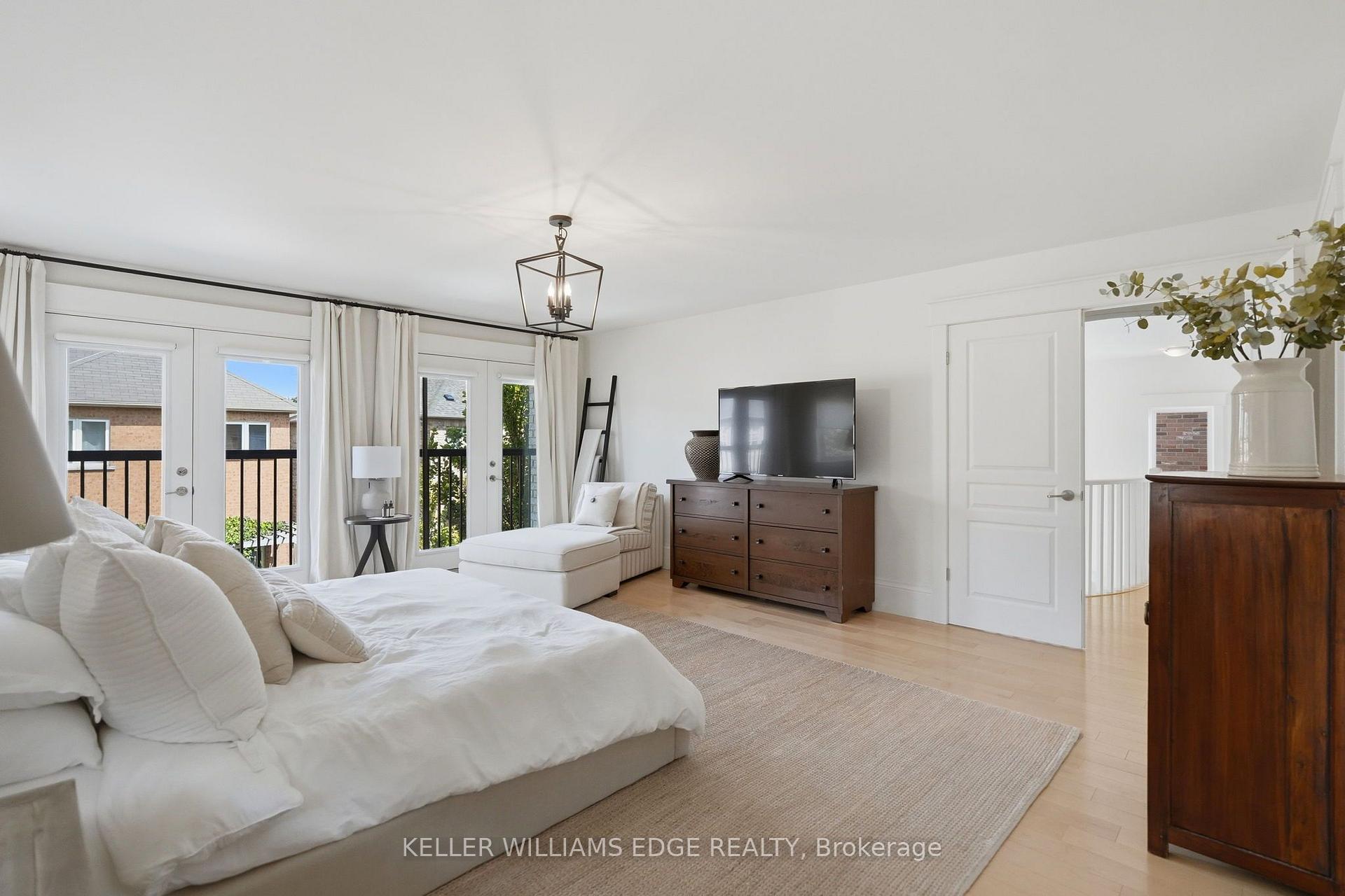 Photo 20 of 3202 Saltaire Crescent, Oakville, Bronte Creek — HOMEH