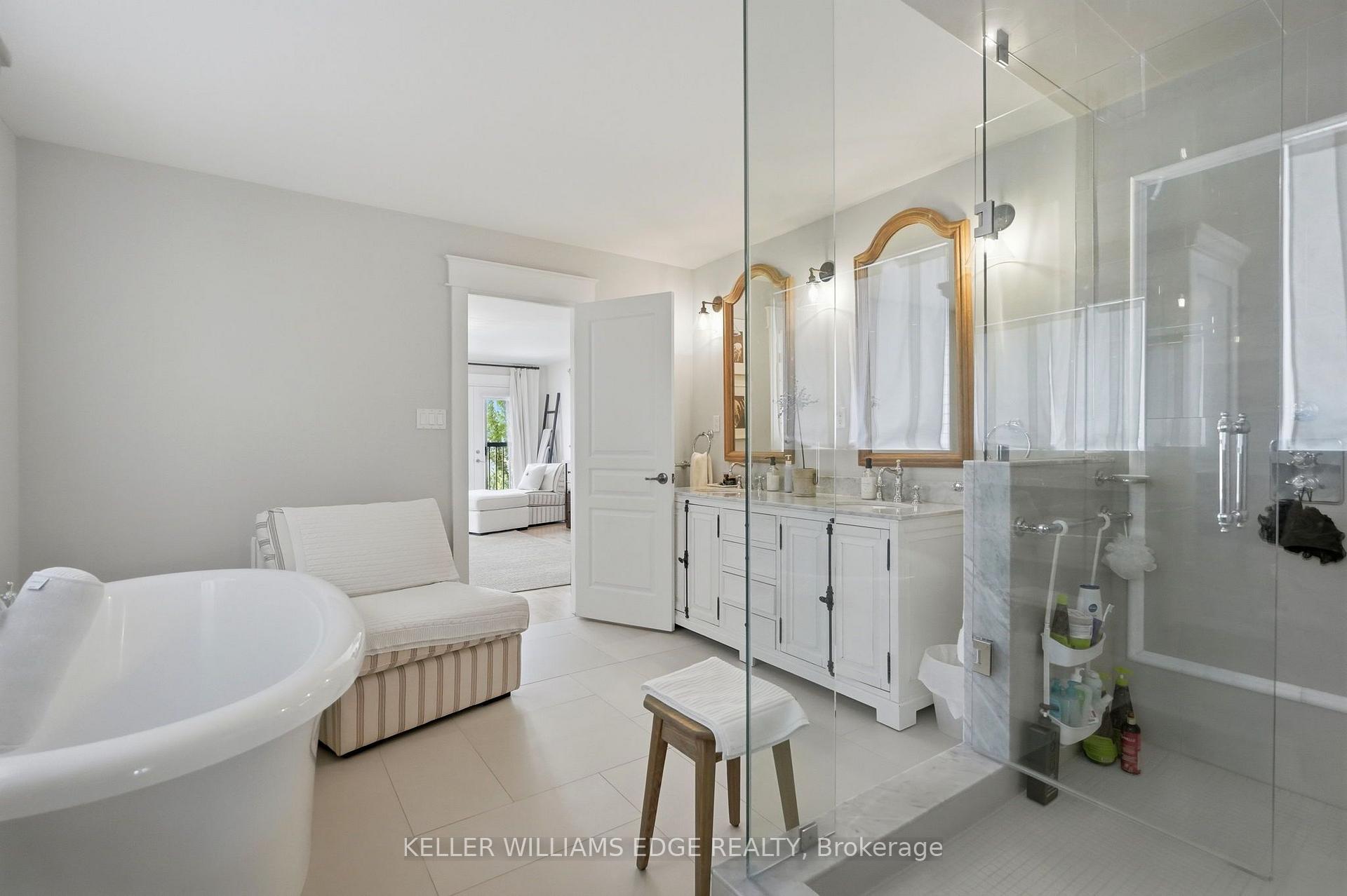 Photo 25 of 3202 Saltaire Crescent, Oakville, Bronte Creek — HOMEH