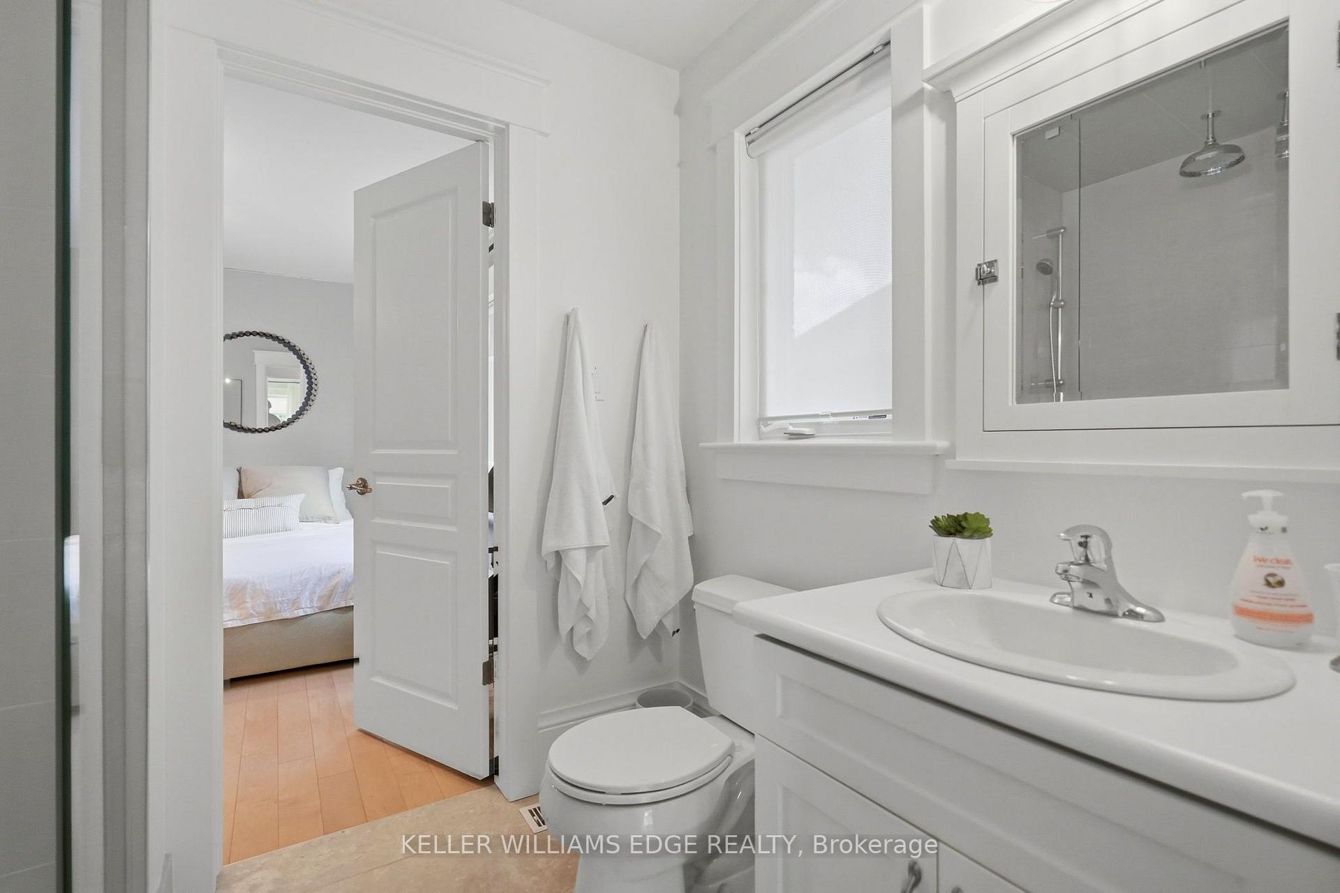 Photo 35 of 3202 Saltaire Crescent, Oakville, Bronte Creek — HOMEH
