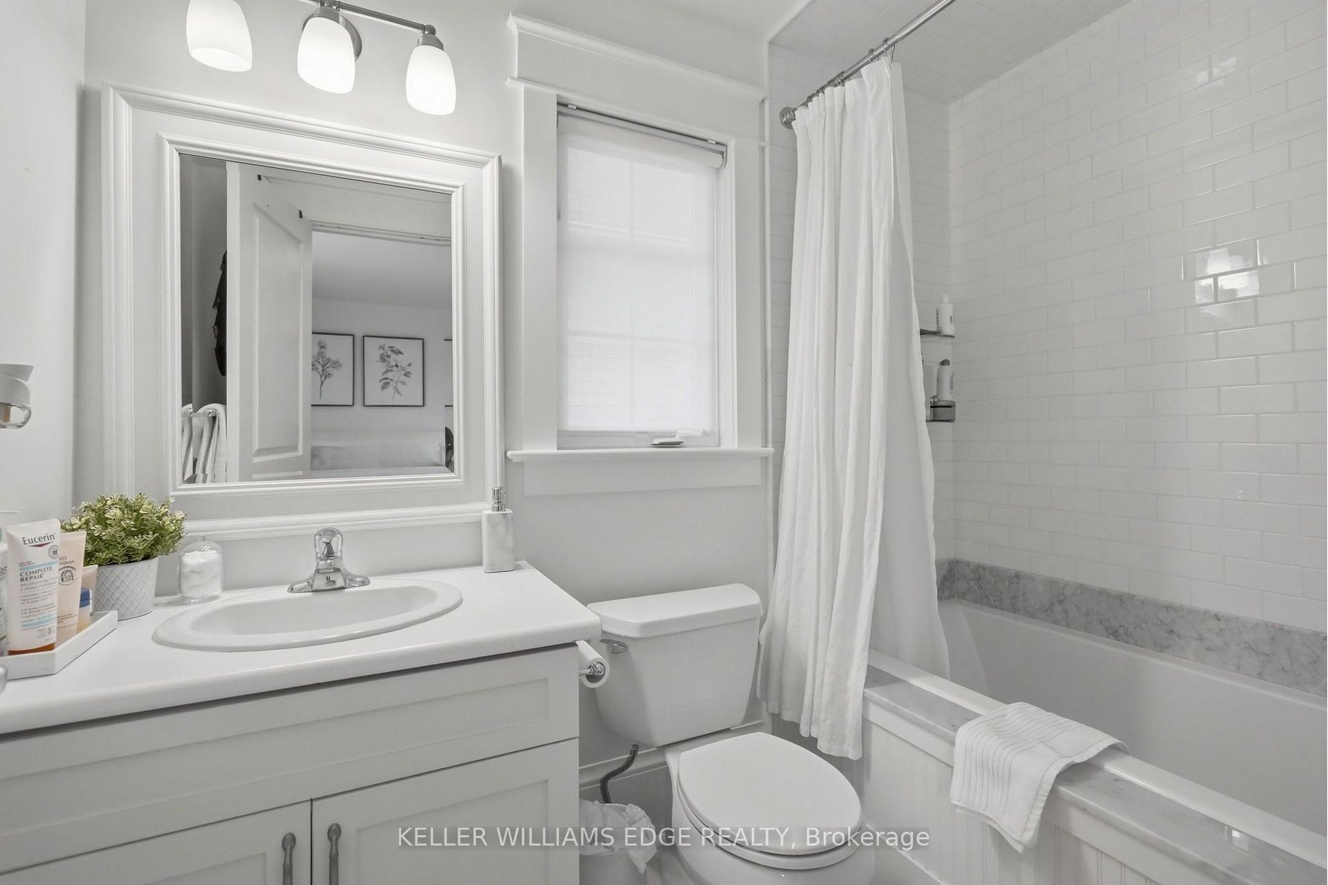 Photo 39 of 3202 Saltaire Crescent, Oakville, Bronte Creek — HOMEH