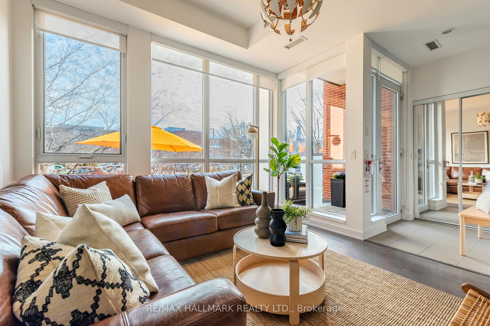 Photo 3 of 126 St David Street, Toronto, Regent Park — HOMEH