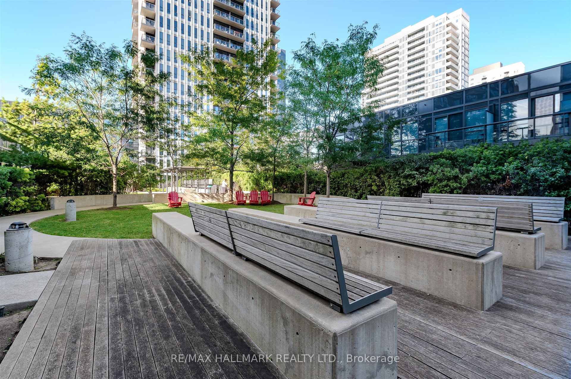 Photo 38 of 126 St David Street, Toronto, Regent Park — HOMEH