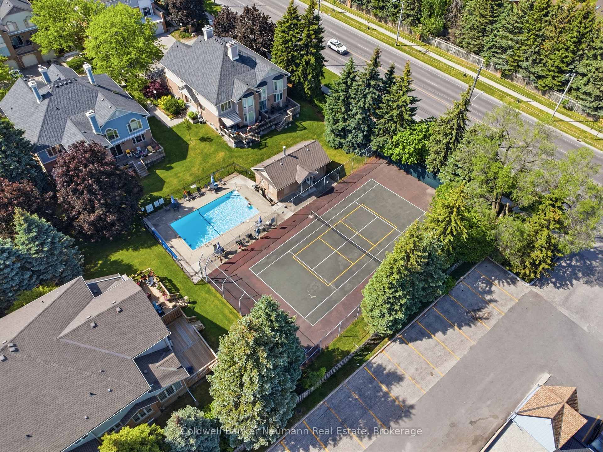 Photo 2 of Unit 49, 941 Gordon Street, Guelph, Kortright West — HOMEH