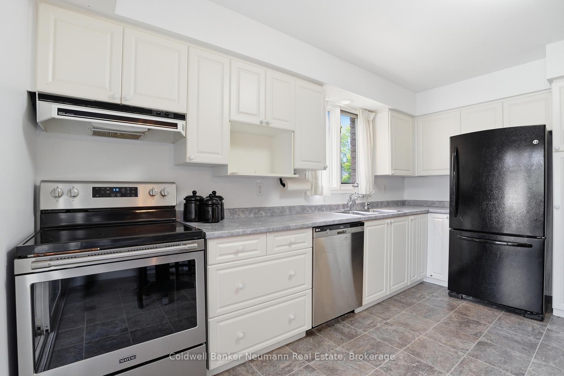 Photo 11 of Unit 49, 941 Gordon Street, Guelph, Kortright West — HOMEH