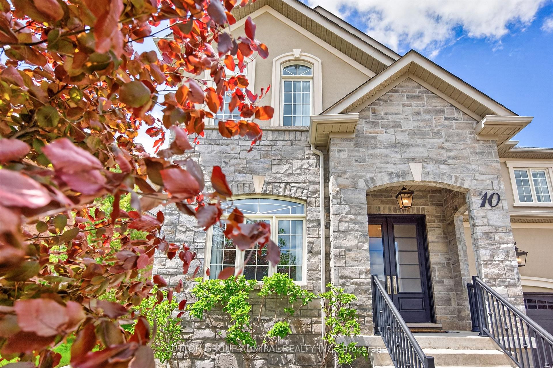 Photo 3 of 10 Thomas Noble Court, King, Nobleton — HOMEH