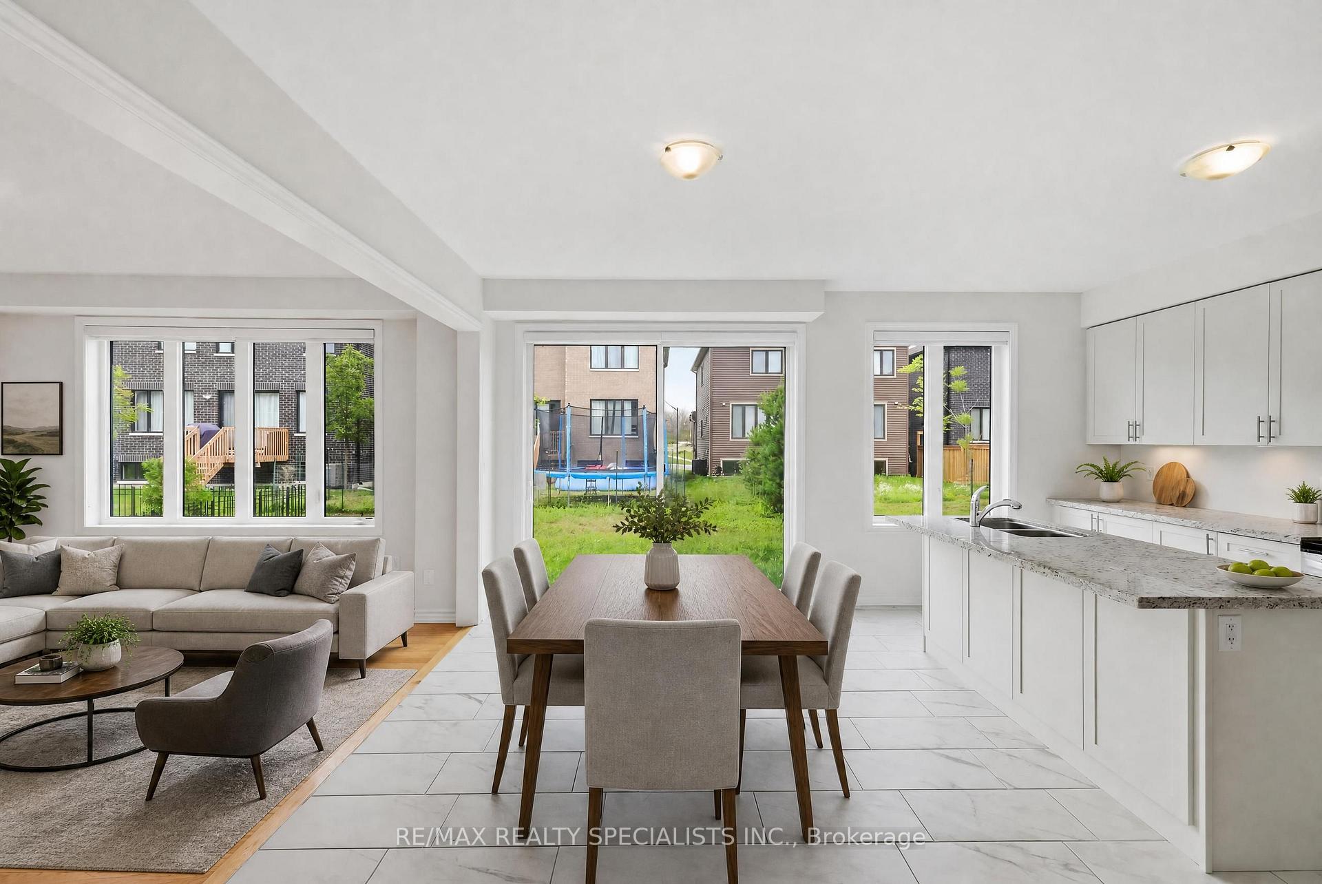 Photo 10 of 147 Rosanne Circle, Wasaga Beach — HOMEH