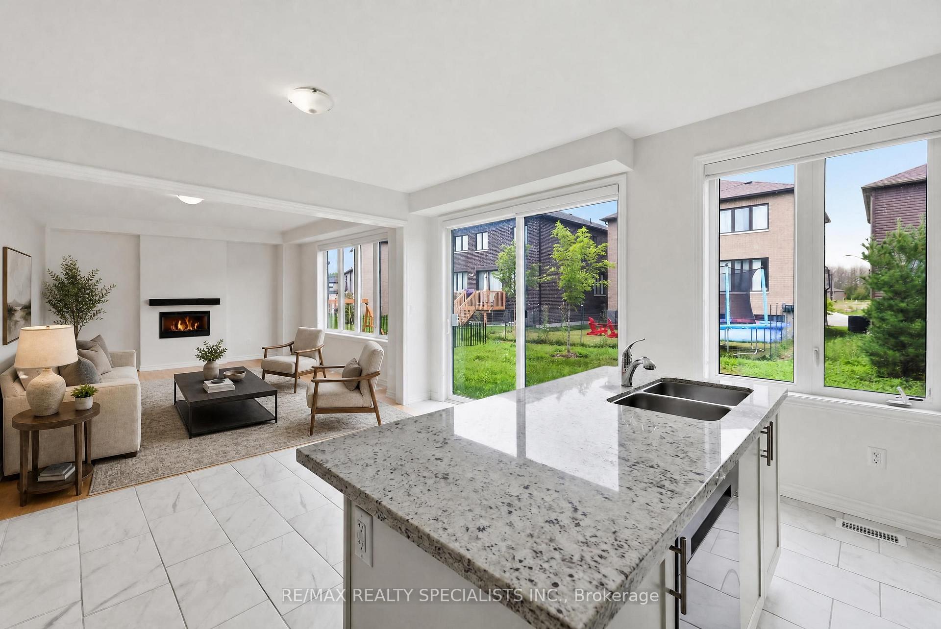 Photo 18 of 147 Rosanne Circle, Wasaga Beach — HOMEH