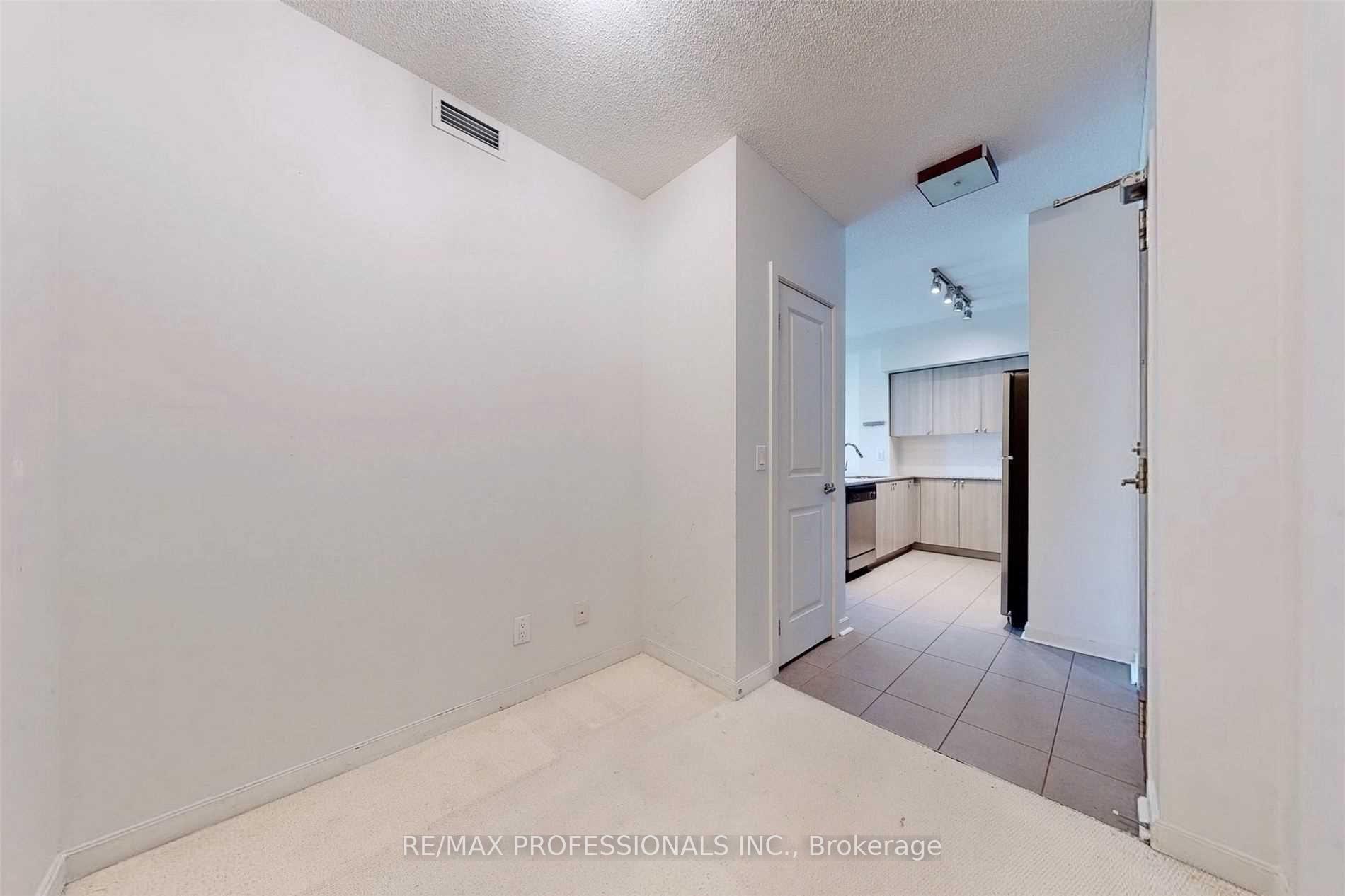 Photo 37 of Unit 313, 1235 Bayly Street, Pickering, Bay Ridges — HOMEH