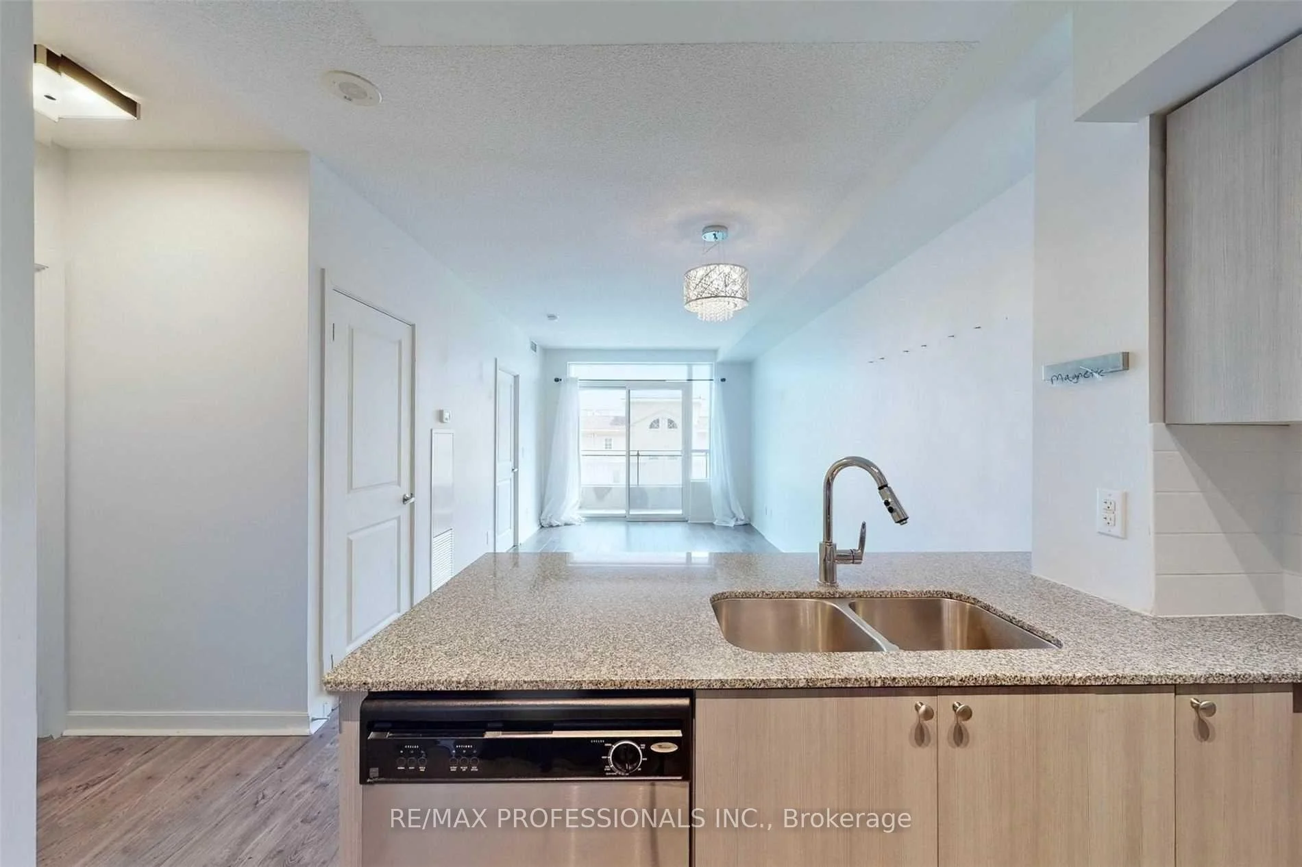 Photo 6 of Unit 313, 1235 Bayly Street, Pickering, Bay Ridges — HOMEH