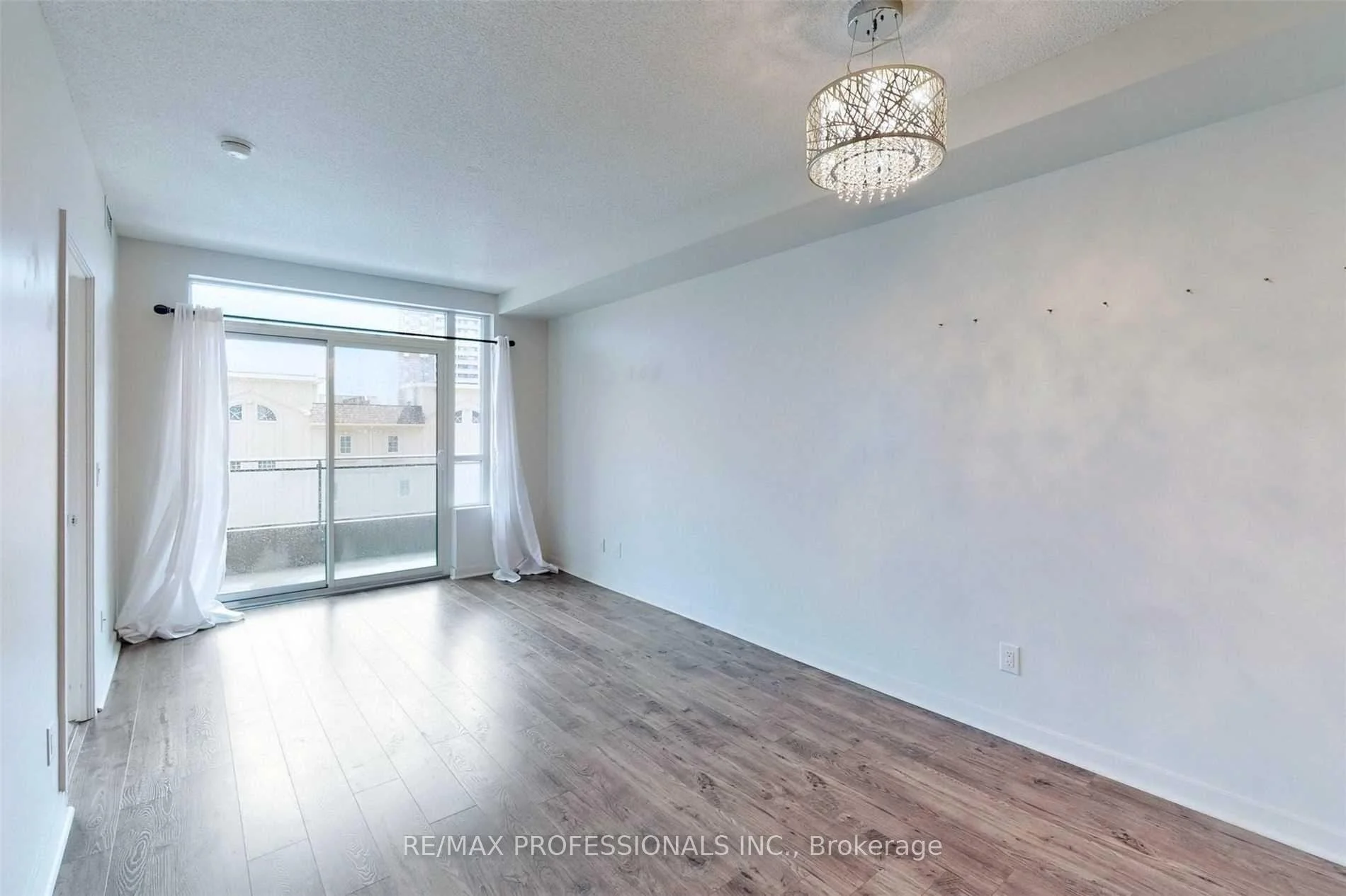 Photo 16 of Unit 313, 1235 Bayly Street, Pickering, Bay Ridges — HOMEH