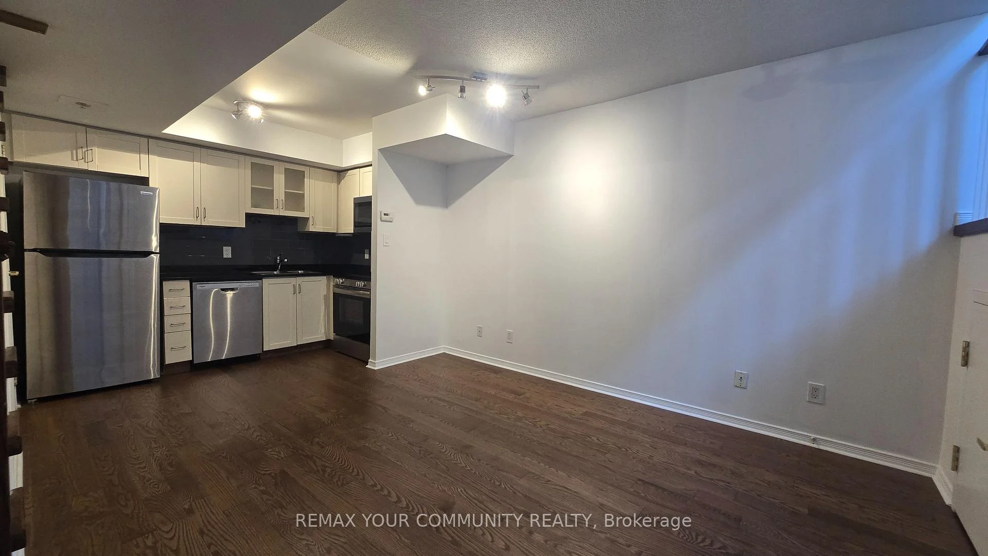 Photo 8 of Unit 732, 42 Western Battery Road, Toronto, Niagara — HOMEH