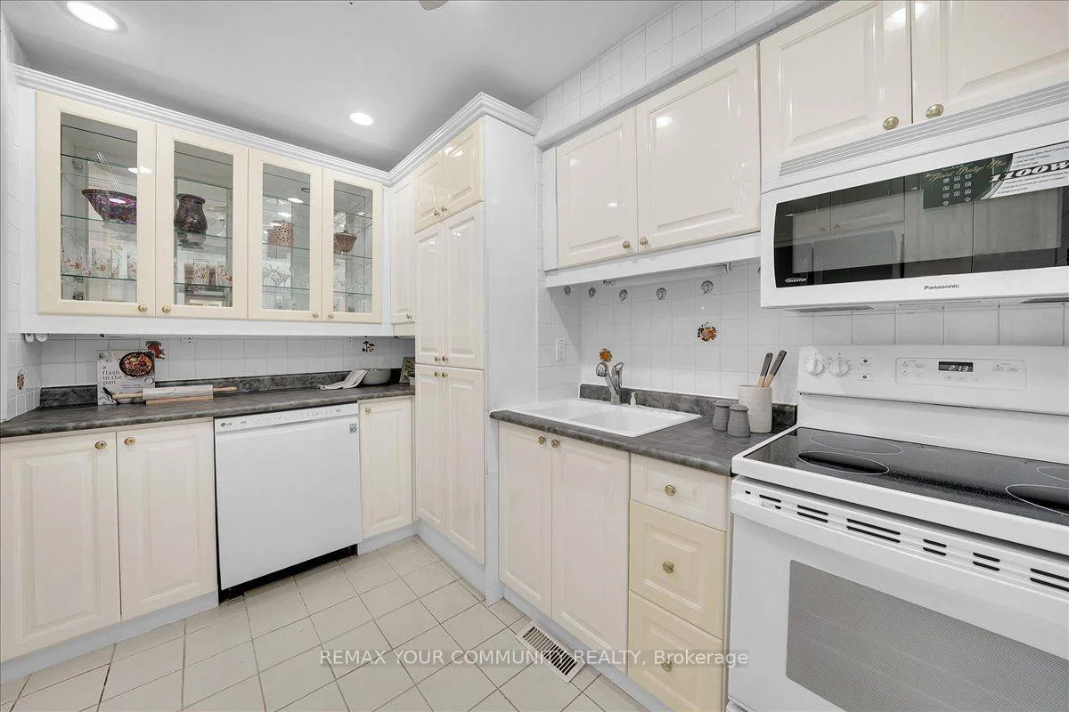 Photo 35 of Unit 732, 42 Western Battery Road, Toronto, Niagara — HOMEH