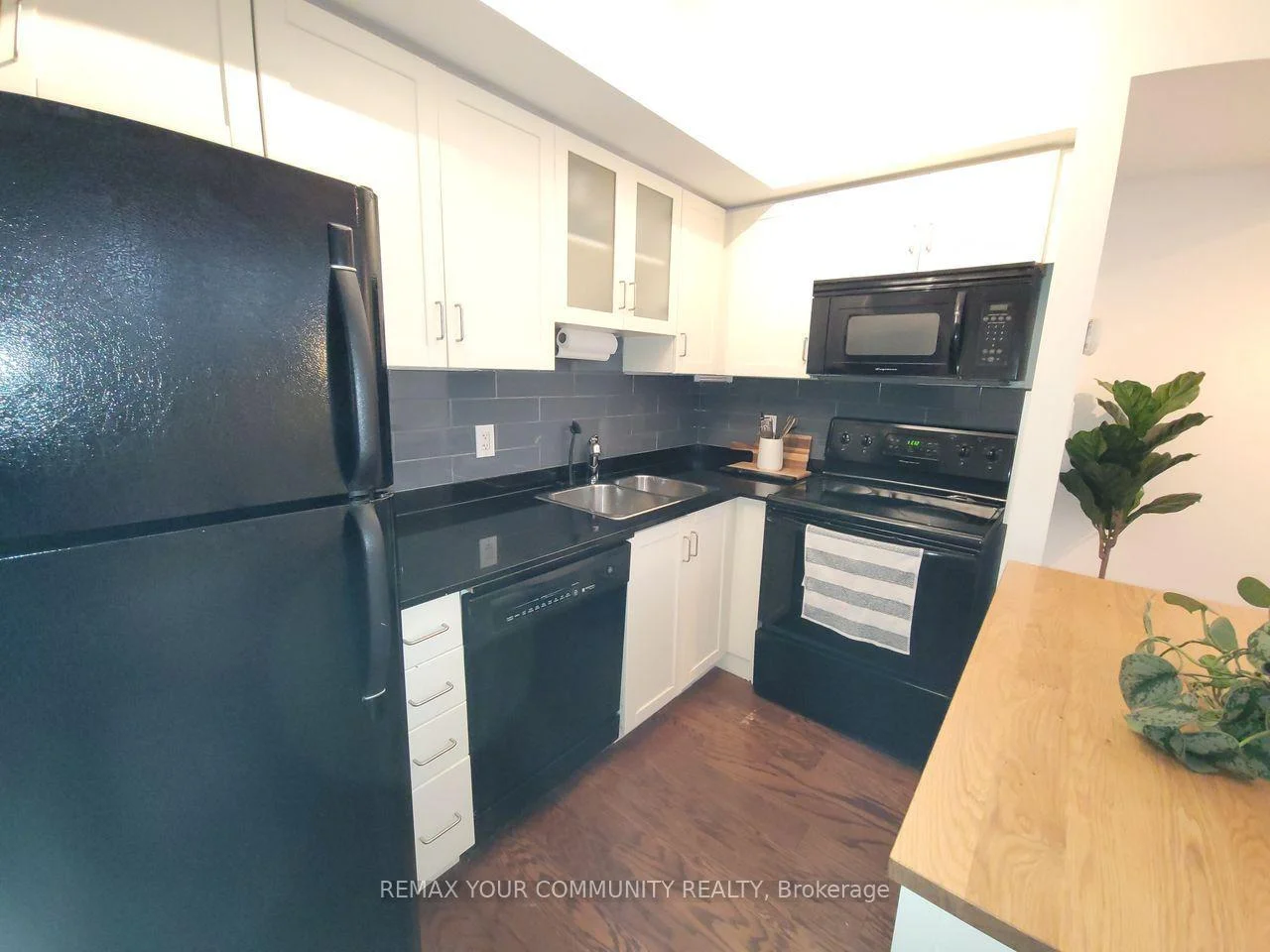 Photo 38 of Unit 732, 42 Western Battery Road, Toronto, Niagara — HOMEH