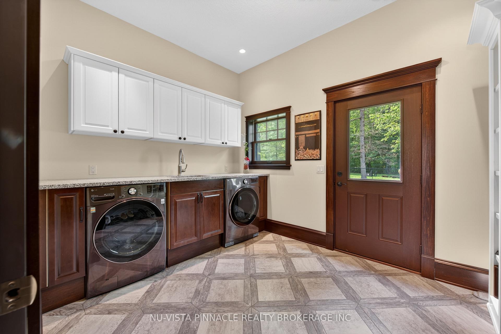 Photo 38 of 9082 Ferne Drive, Strathroy-Caradoc, Mount Brydges — HOMEH