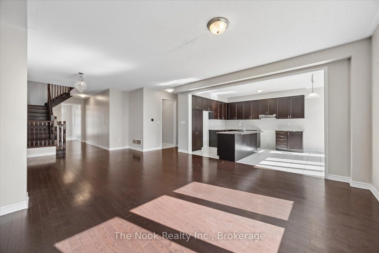 Photo 6 of 60 Westfield Drive, Whitby, Rural Whitby — HOMEH