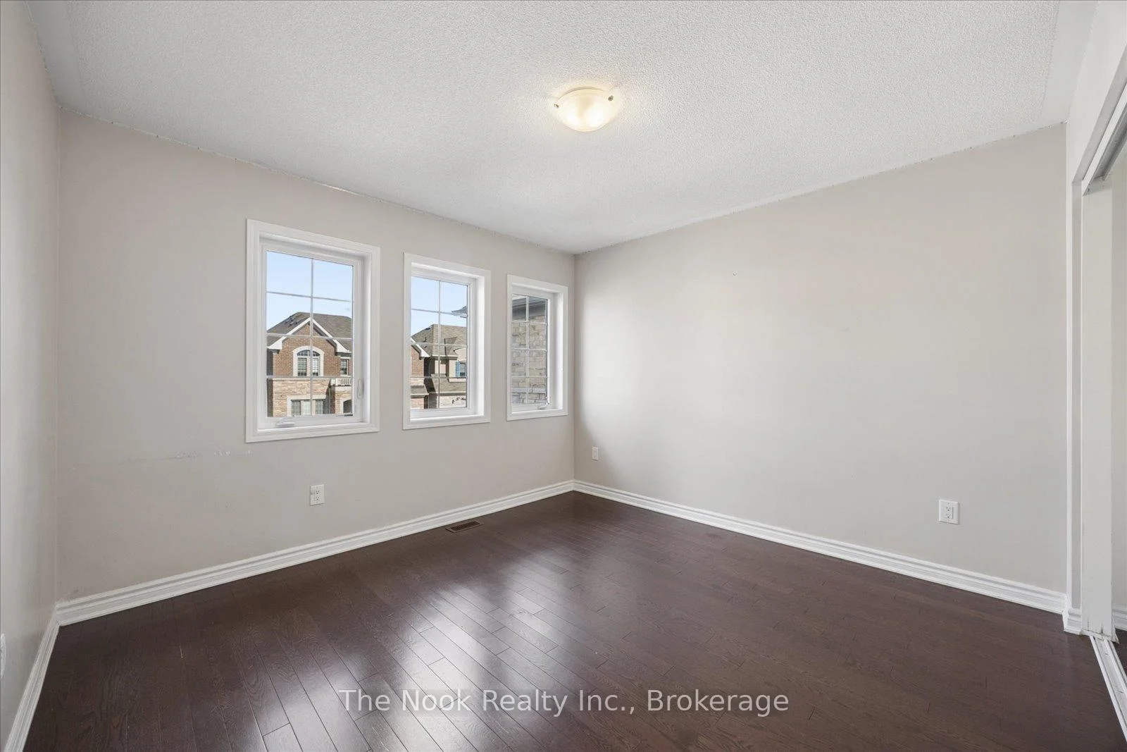 Photo 16 of 60 Westfield Drive, Whitby, Rural Whitby — HOMEH