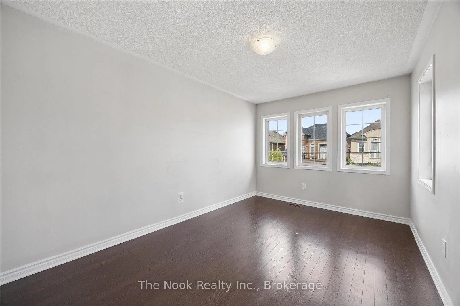 Photo 21 of 60 Westfield Drive, Whitby, Rural Whitby — HOMEH