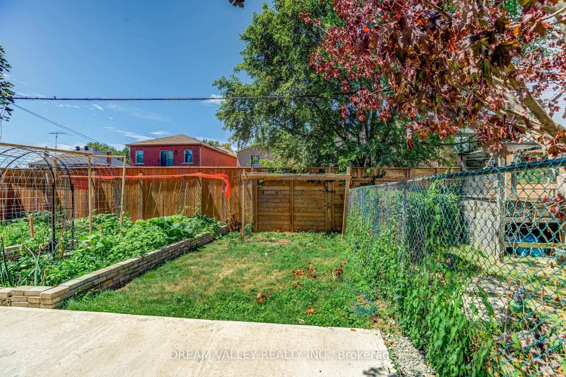 Photo 37 of 160 Byng Avenue, Scarborough, Oakridge — HOMEH