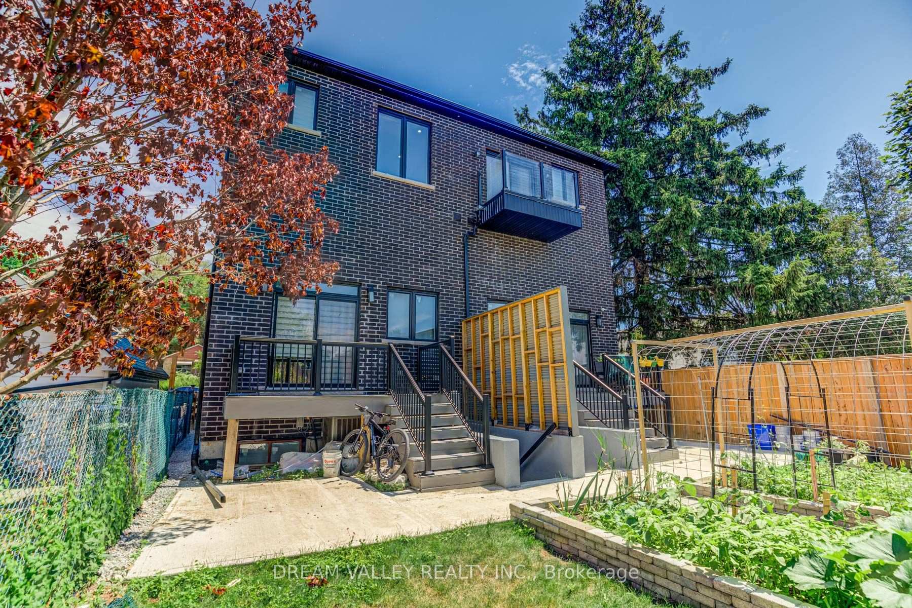 Photo 38 of 160 Byng Avenue, Scarborough, Oakridge — HOMEH