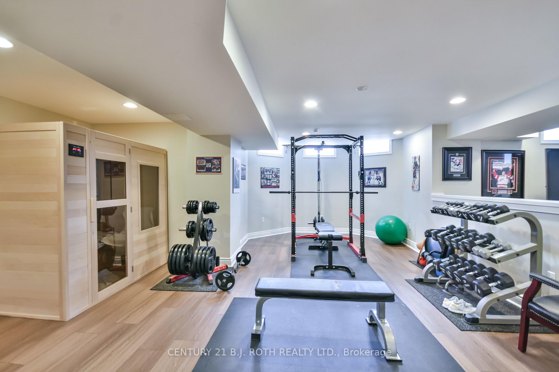 Photo 40 of 38 Camelot Square, Barrie, Innis-Shore — HOMEH