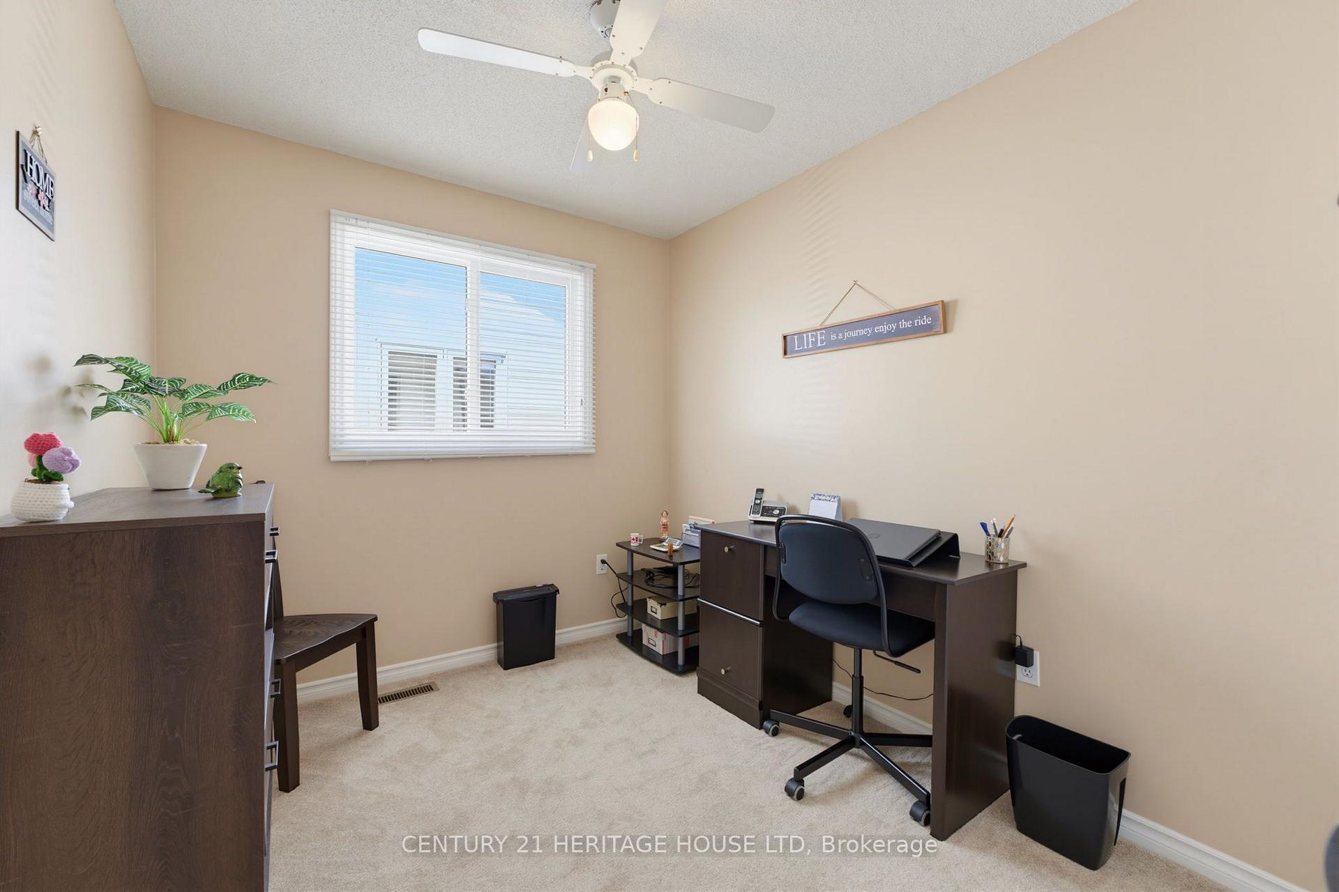 Photo 13 of 42 Buchanan Crescent, Brantford, Lynden Hills — HOMEH